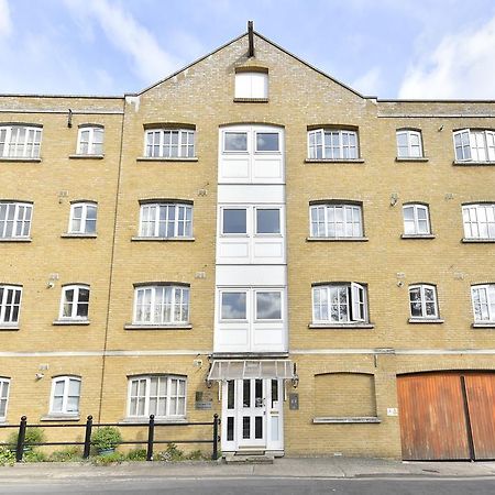 Beautiful Flat With Terrace Appartement Londen Buitenkant foto